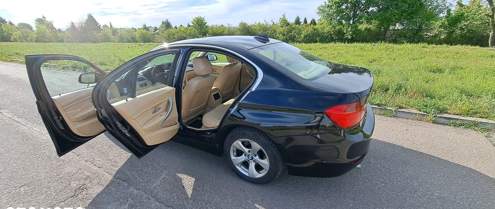 BMW Seria 3 cena 57000 przebieg: 195000, rok produkcji 2012 z Pińczów małe 154